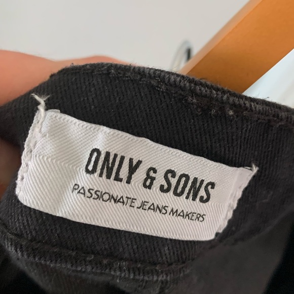 Men’s Jean Short - Picture 2 of 4